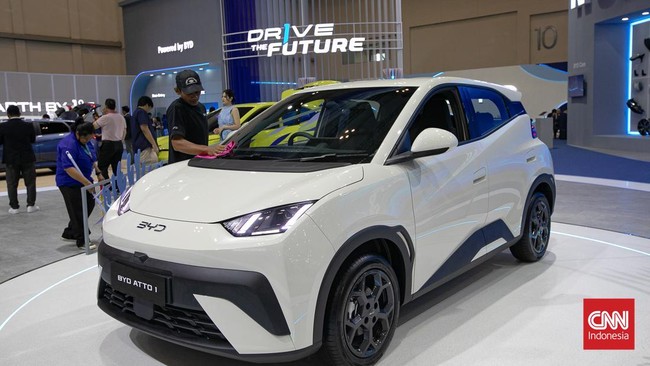 Selama 10 bulan BYD menjual 37.600 unit atau mewakili 54 persen total pasar mobil listrik.