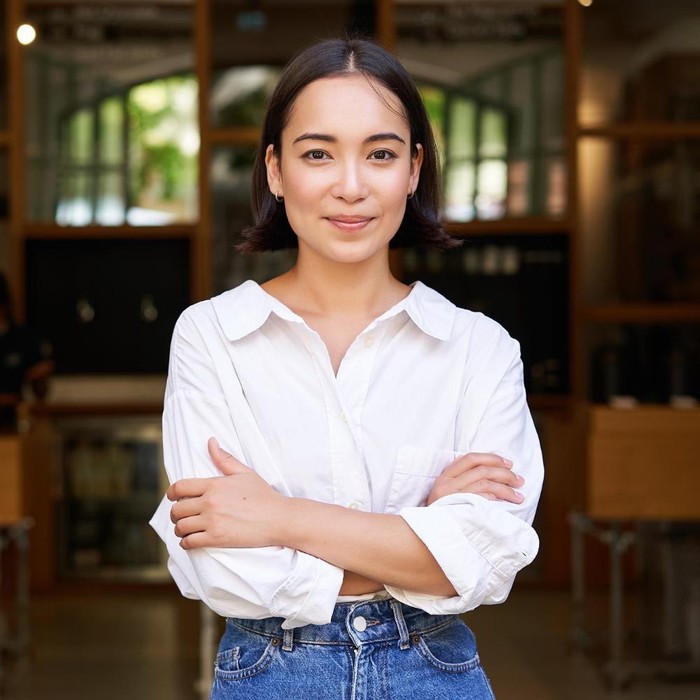 Menghormati batasan adalah tanda lainnya yang menunjukkan seseorang benar-benar baik hati. Hal ini menunjukkan bahwa mereka menghargai kenyamanan, privasi, dan kesejahteraan orang lain.