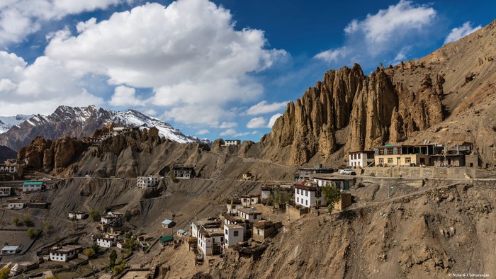 10 Pemukiman Penduduk yang Dianggap Paling Tak Masuk Akal, Ada Desa di Atas Tebing!