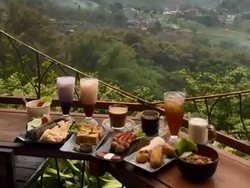 Panorama Cafe Trawas, Tempat Ngopi dengan View Gunung Penanggungan
