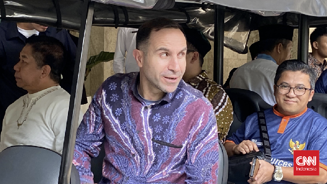 Timur Kapadze berhasil membawa Uzbekistan lolos ke Piala Dunia 2026. Namun ia memilih untuk pergi meninggalkan tim karena tak mau jadi asisten pelatih.