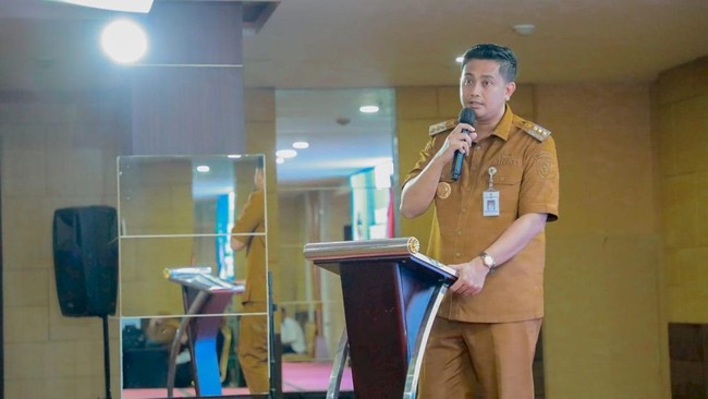 Bupati Klaten, Hamenang Wajar Ismoyo mendorong optimalisasi data kesejahteraan sosial melalui Bimtek SIKS-NG untuk penanganan kemiskinan dan stunting.