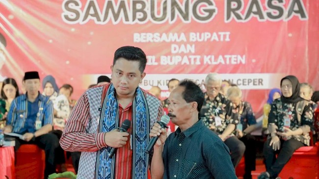 Pemerintah Kabupaten Klaten menggelar Sambung Rasa di Desa Jambu Kidul. Bupati Hamenang mendengarkan aspirasi masyarakat dan berkomitmen menindaklanjutinya.