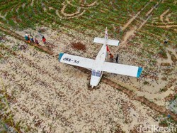 Penyebab Pesawat Mendarat Darurat di Tengah Sawah Karawang