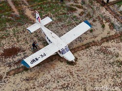 Saksi Ungkap Momen Pesawat Cessna Jatuh di Karawang, Sempat Bergoyang di Langit