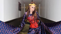 Profil Aisha Retno, Penyanyi Keturunan Indonesia yang Bilang Batik dari Malaysia