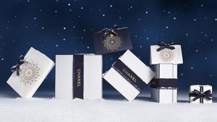 Rekomendasi Kado Akhir Tahun untuk Orang Terkasih Bernuansa Kosmik dan Keindahan Malam