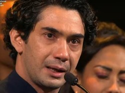Air Mata Reza Rahadian Usai Film Pangku Sabet 4 Piala Citra