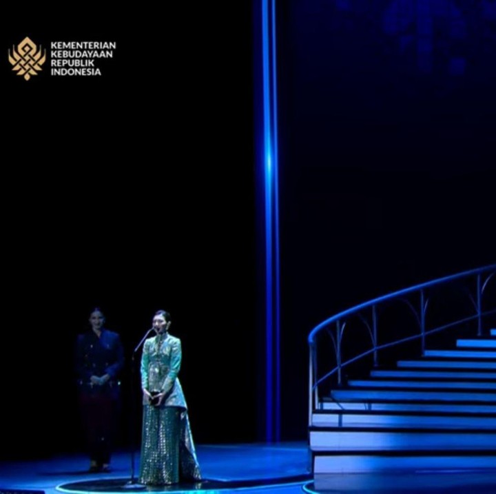 <p>Nama Sheila Dara Aisha kembali mencuri perhatian publik. Baru-baru ini, ia kembali berhasil memenangkan penghargaan Piala Festival Film Indonesia (FFI) 2025. (Foto: YouTube Festival Film Indonesia)</p>