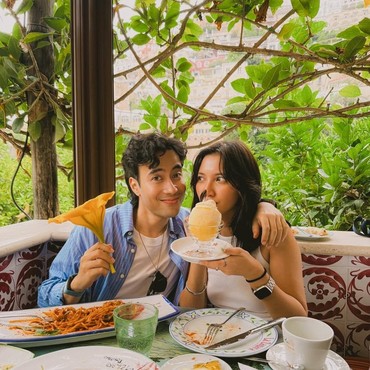 Raisa Takjub dengan Cinta Sheila Dara untuk Vidi Aldiano: Luar Biasa Banget