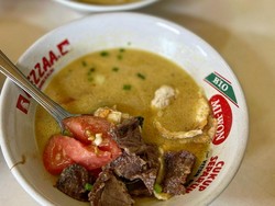 Jajan Tanpa Ribet! 7 Kuliner Enak yang Mudah Diakses dari MRT