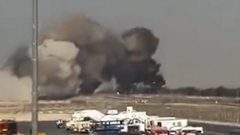 Penampakan Jet Tempur Kebanggaan India Jatuh di Dubai Air Show