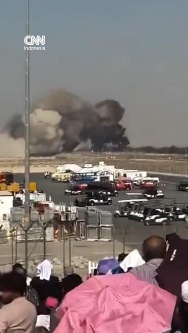 Penampakan Jet Tempur Kebanggaan India Jatuh di Dubai Air Show