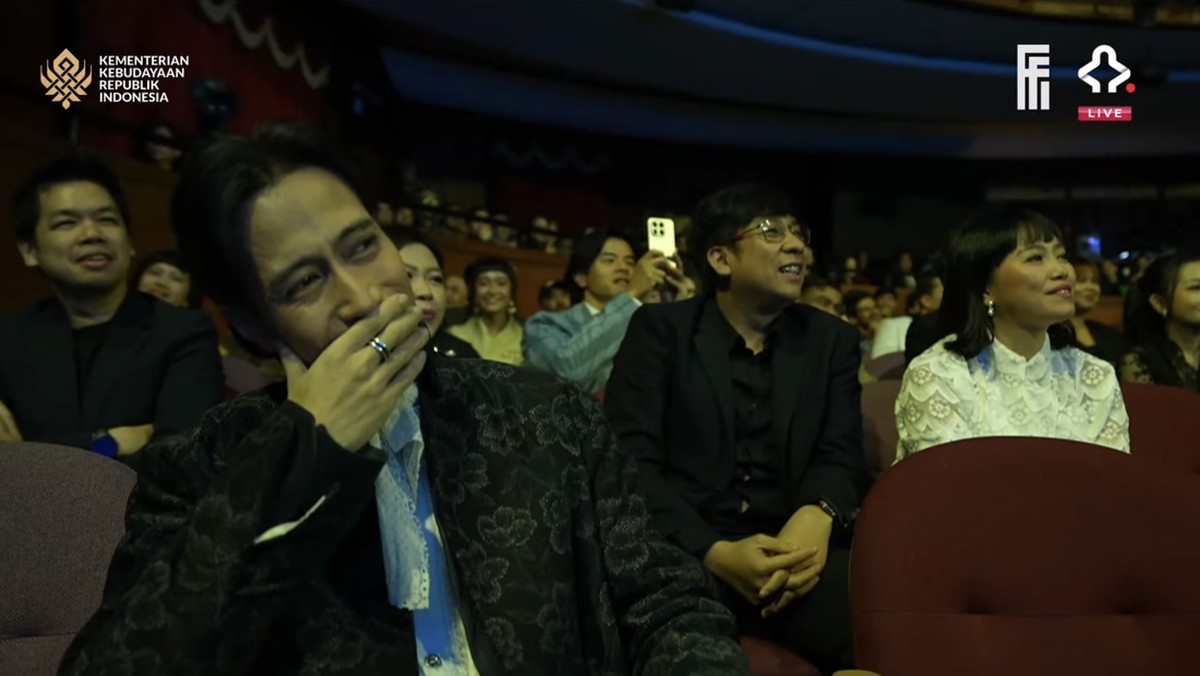 Vidi Aldiano ikut terharu melihat Sheila Dara dapat Piala Citra FFI 2025&period;