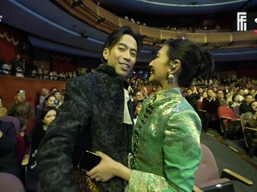 7 Momen Manis Vidi Aldiano Temani Sheila Dara di Festival Film Indonesia 2025