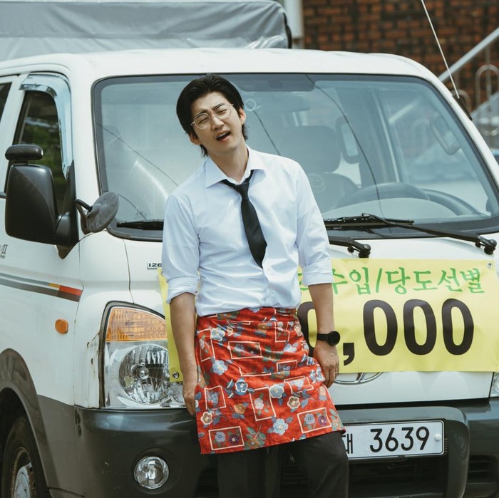 Heroes Next Door disutradarai oleh Jo Woong dan ditulis oleh Ban Gi Ri, serta kolaborasi antara 221b, Haijieum Studio, dan K-Connected yang telah menghasilkan karya-karya yang luar biasa.