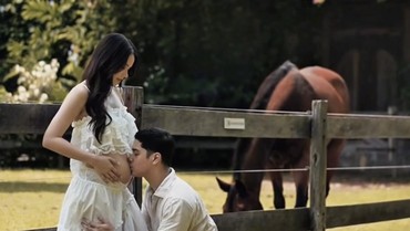 Pamer Perut Buncit, 7 Potret Bahagia Al Ghazali & Alyssa Daguise Umumkan Kehamilan