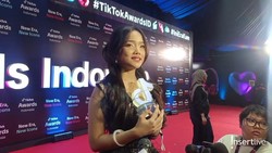 Sabet Penghargaan, Fuji Ungkap Nyaman Ngonten gegara Cuan Mengalir Deras