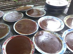 Mencicipi Manis dan Legitnya Kue Talam Pandan Khas Bengkulu