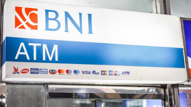 Corporate Secretary BNI Okki Rushartomo mengatakan pemulihan layanan merupakan komitmen BNI untuk tetap hadir bagi masyarakat di tengah situasi darurat.