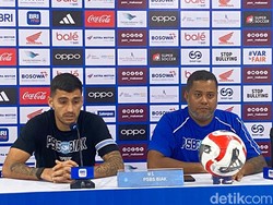 PSBS Dibantai PSM, Divaldo Alves Kecewa Wasit Tak Kasih Penalti