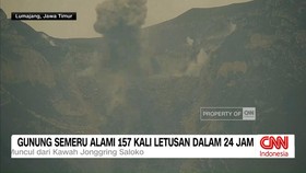 VIDEO: Gunung Semeru Alami 157 Kali Letusan Dalam 24 Jam