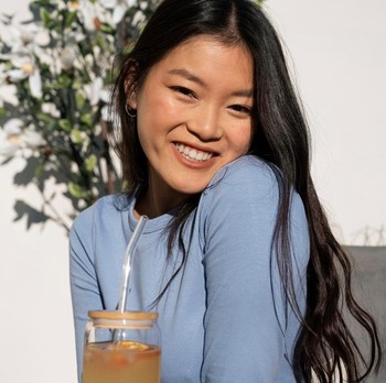 5 Zodiak yang Paling Mudah Membuat Orang Lain Tersenyum