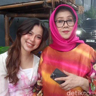 Kata Ibu Angkat Ammar Zoni Soal Dokter Kamelia: Dia Tulus, Menerima Apa Adanya
