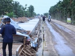 Akses Jalan Simpang TAA Menuju Pabrik CCO-Tanjung Carat 1 Km Ditingkatkan