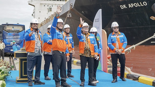 Seluruh pupuk yang dikirimkan Pupuk Indonesia dipastikan terkoneksi dengan Harga Eceran Tertinggi (HET) baru yang ditetapkan pemerintah sejak 22 Oktober 2025.