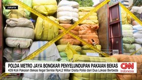 VIDEO: Polda Metro Jaya Bongkar Penyelundupan Pakaian Bekas