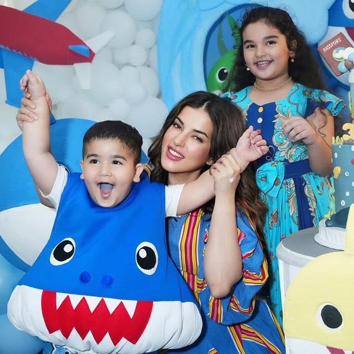 <p>Dalam unggahannya, Bunda dua anak ini menuliskan ucapan manis untuk Isa yang baru saja merayakan ulang tahunnya.&nbsp;"Umur 3 tahun dan sudah jadi pujaan hati dengan pipi tembam. Selamat ulang tahun, Dedek Syg, Mama, aku sayang banget sama kamu," kata Tasya lewat Instagramnya. (Foto: Instagram @tasyafarasya)</p>