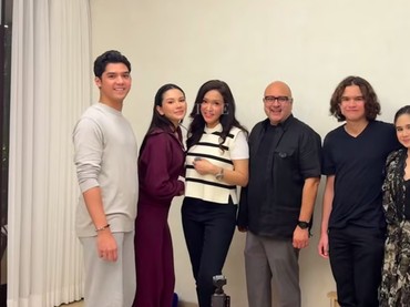 Sibuk dengan Kamera Saat Alyssa Daguise Umumkan Hamil, Maia Estianty Beri Penjelasan