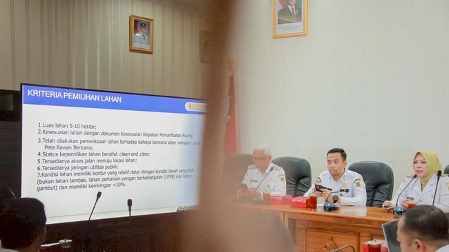 Pemerintah Klaten menggelar rakor perubahan lokasi Sekolah Rakyat, Program ini bertujuan meningkatkan kesejahteraan masyarakat dan memutus rantai kemiskinan.