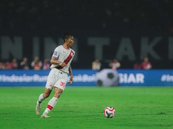 Catat 100 Penampilan, Eky Taufik Bertekad Entaskan Persis dari Zona Merah