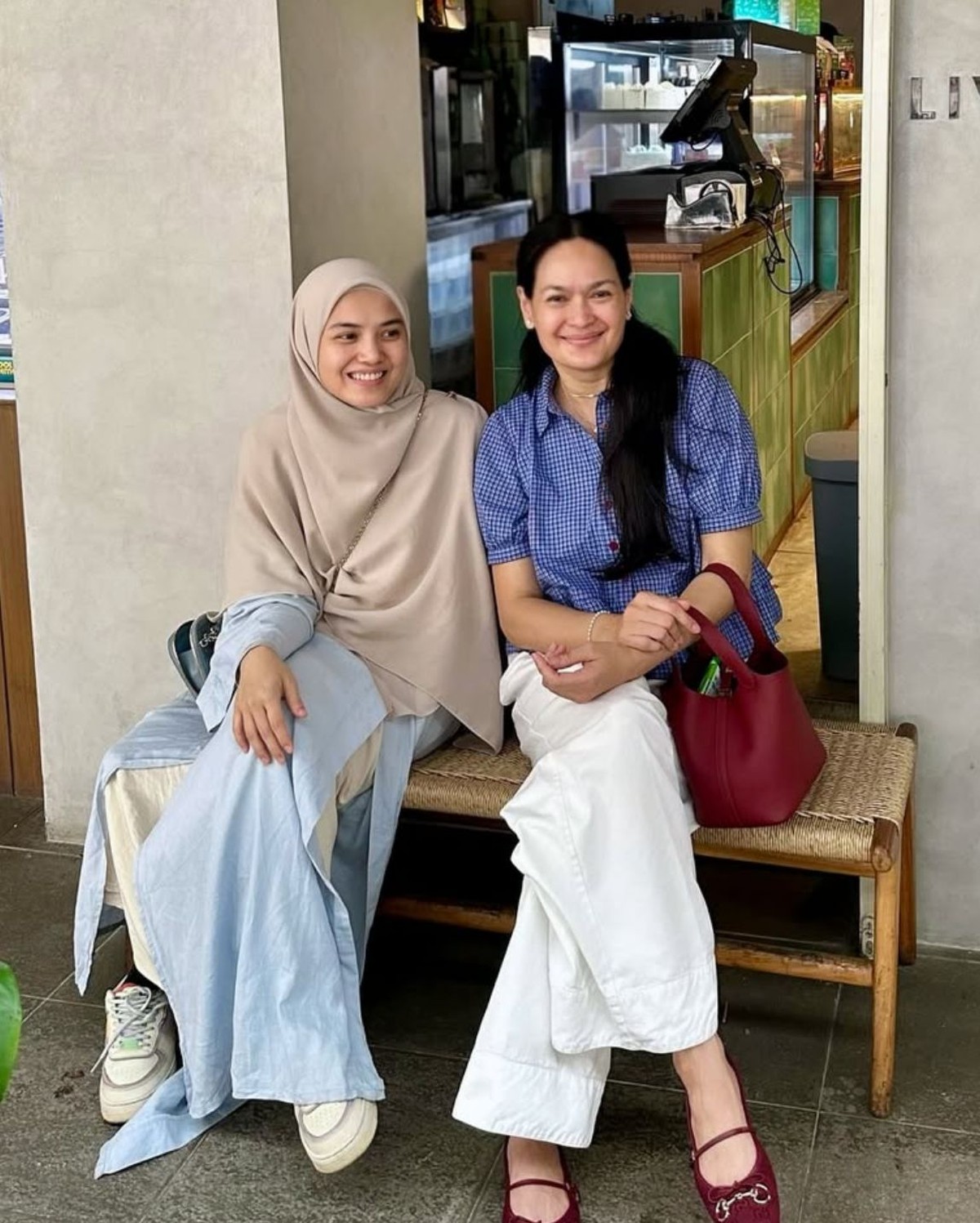 Herfiza Dipuji Beruntung Sangat Disayang Mertua&comma; Ternyata Dapat Doa Khusus dari Ibunda