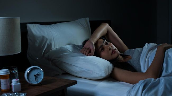 8 Kebiasaan Malam Tanda Orang Tidak Bahagia Menurut Studi Psikologi