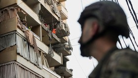 Israel Bom Universitas Negeri Lebanon, Direktur-Profesor Tewas