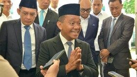 Bahlil: Pemerintah akan Benahi Izin Pasir Kuarsa, Utamakan Lingkungan