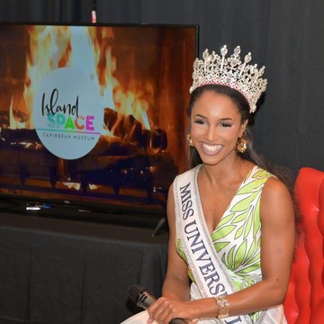 Miss Jamaica Terjatuh di Panggung Miss Universe 2025 dan Dirawat di ICU, Begini Kondisinya Menurut Dokter
