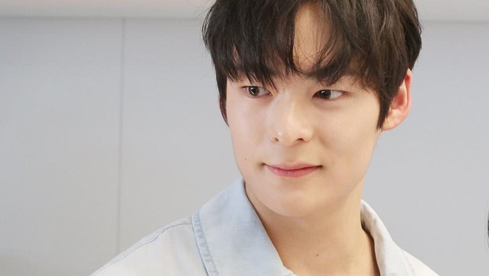 Song Geon Hee Akan Berangkat Wajib Militer Awal Desember 2025