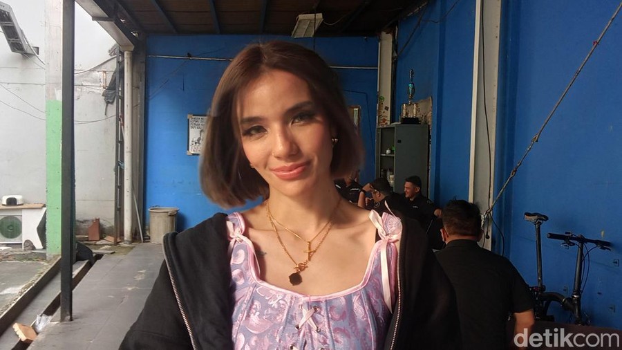 Artis Sheila Marcia saat ditemui di Studio Trans TV, Jalan Kapten P Tendean, Jakarta Selatan, Senin (24/11/2025).