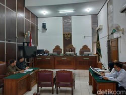 Paulus Tannos Ngaku Kewarganegaraan Ganda, Minta Status Tersangka Dibatalkan