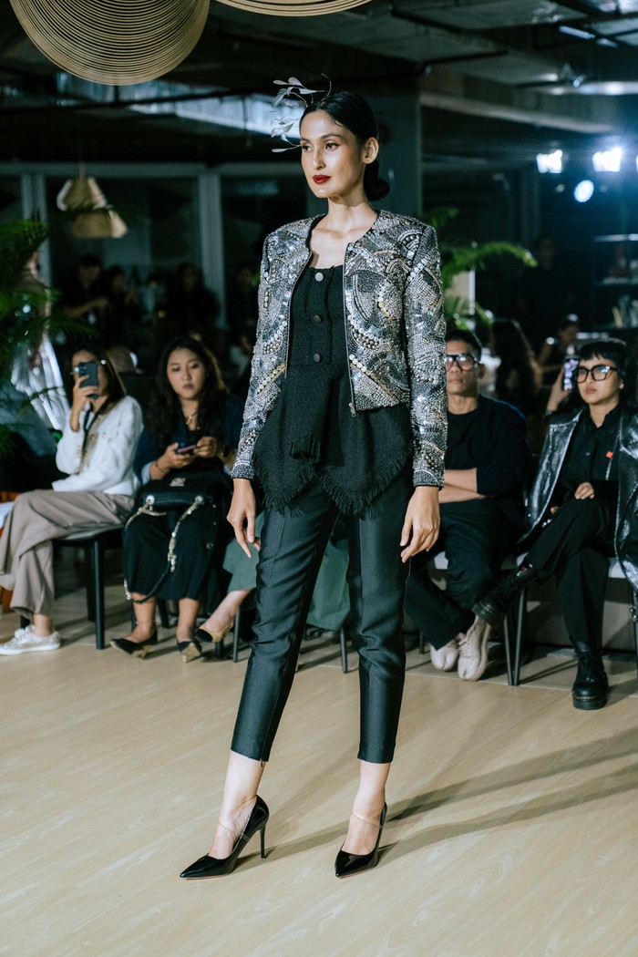 Desainer Yosafat Dwi Kurniawan rayakan 15 tahun berkarya, menampilkan sekaligus koleksi Spring/Summer 2026 bertajuk 