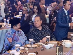 Chairul Tanjung Hadiri detikcom Awards 2025 Malam Ini