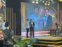 BRI Dinobatkan Sebagai Bank Penggerak Ekonomi Kerakyatan