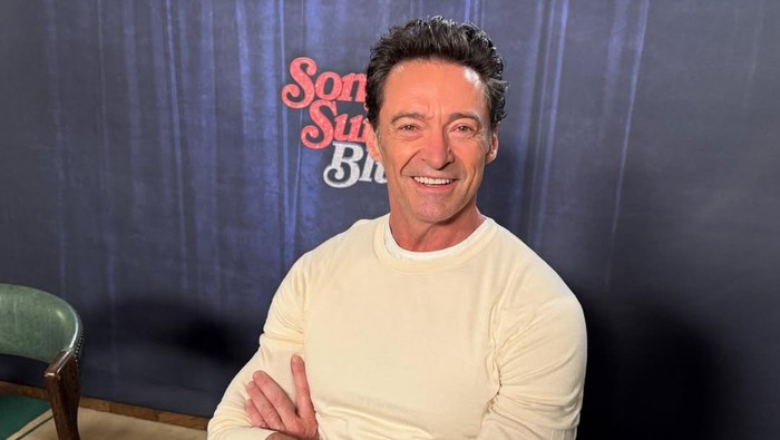 Siapa sangka aktor dan penyanyi Hugh Jackman rupanya pernah berprofesi sebagai guru olahraga pada 1987, jauh sebelum ia berkecimpung di dunia hiburan. Ya, pemeran karakter Wolverine ini pernah bekerja sebagai guru olahraga di Uppingham School di Inggris.