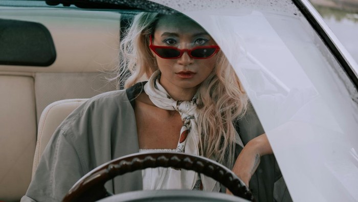 Jika kamu lihat gambar sungai pertama kali, maka artinya kamu terlalu peduli dengan status sosial. Kamu fokus pada kedudukan sosial dibandingkan perilaku.