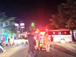Ambulans Bawa Pasien Terguling Usai Tabrak Pemotor di Purworejo