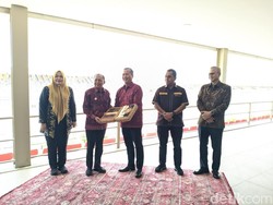 Koster, Iqbal, dan Melki Bangun Kawasan Ekonomi Hijau 3 Provinsi